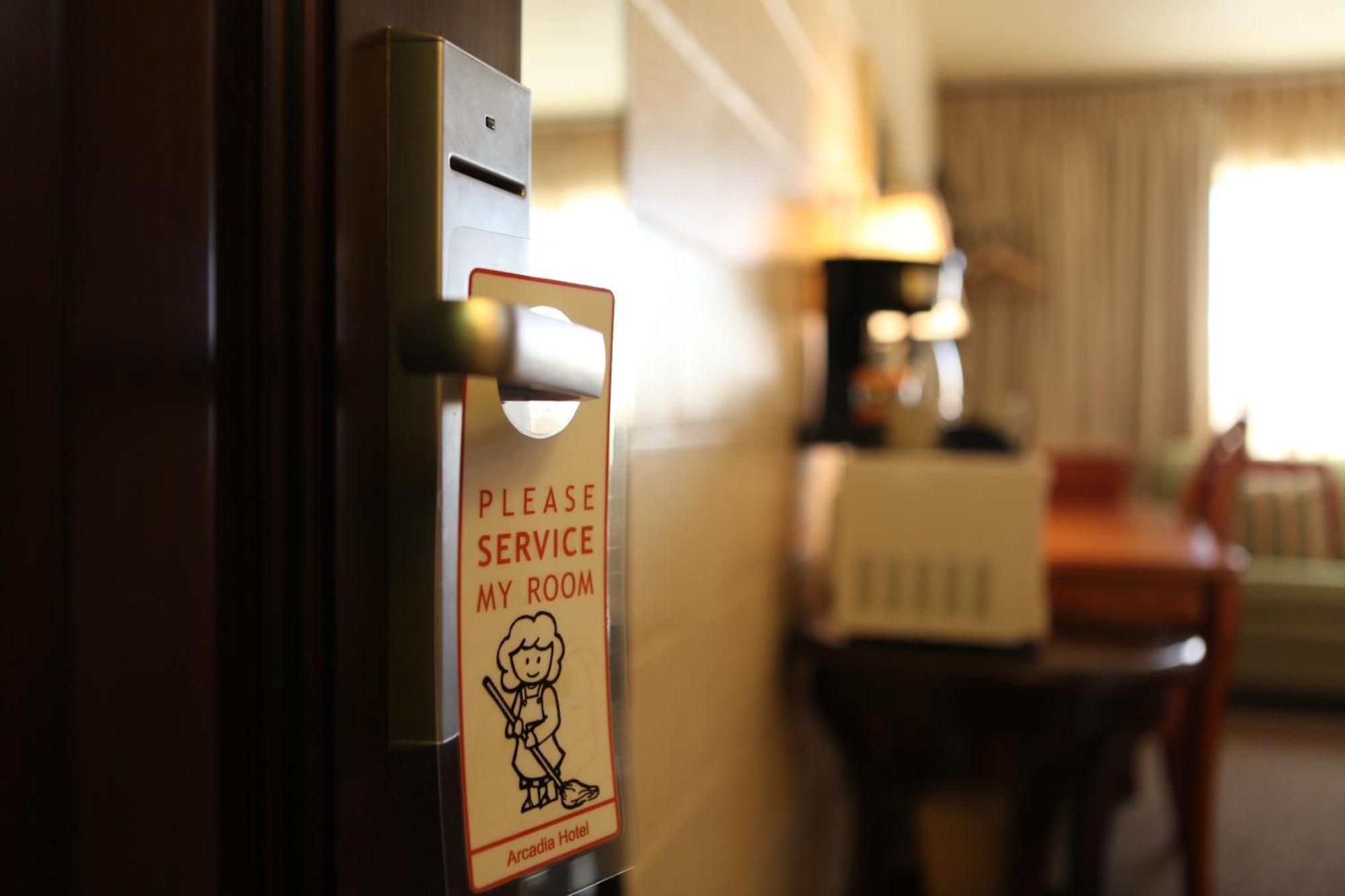 Arcadia Hotel Gering Luaran gambar