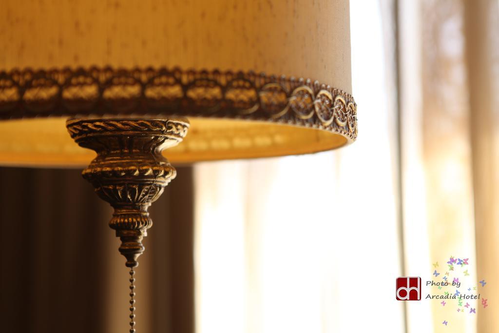 Arcadia Hotel Gering Luaran gambar