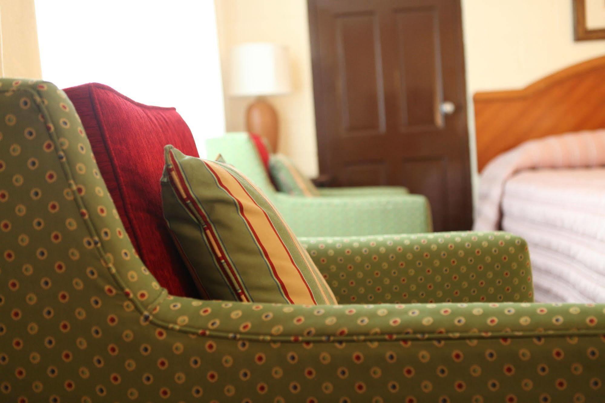 Arcadia Hotel Gering Luaran gambar