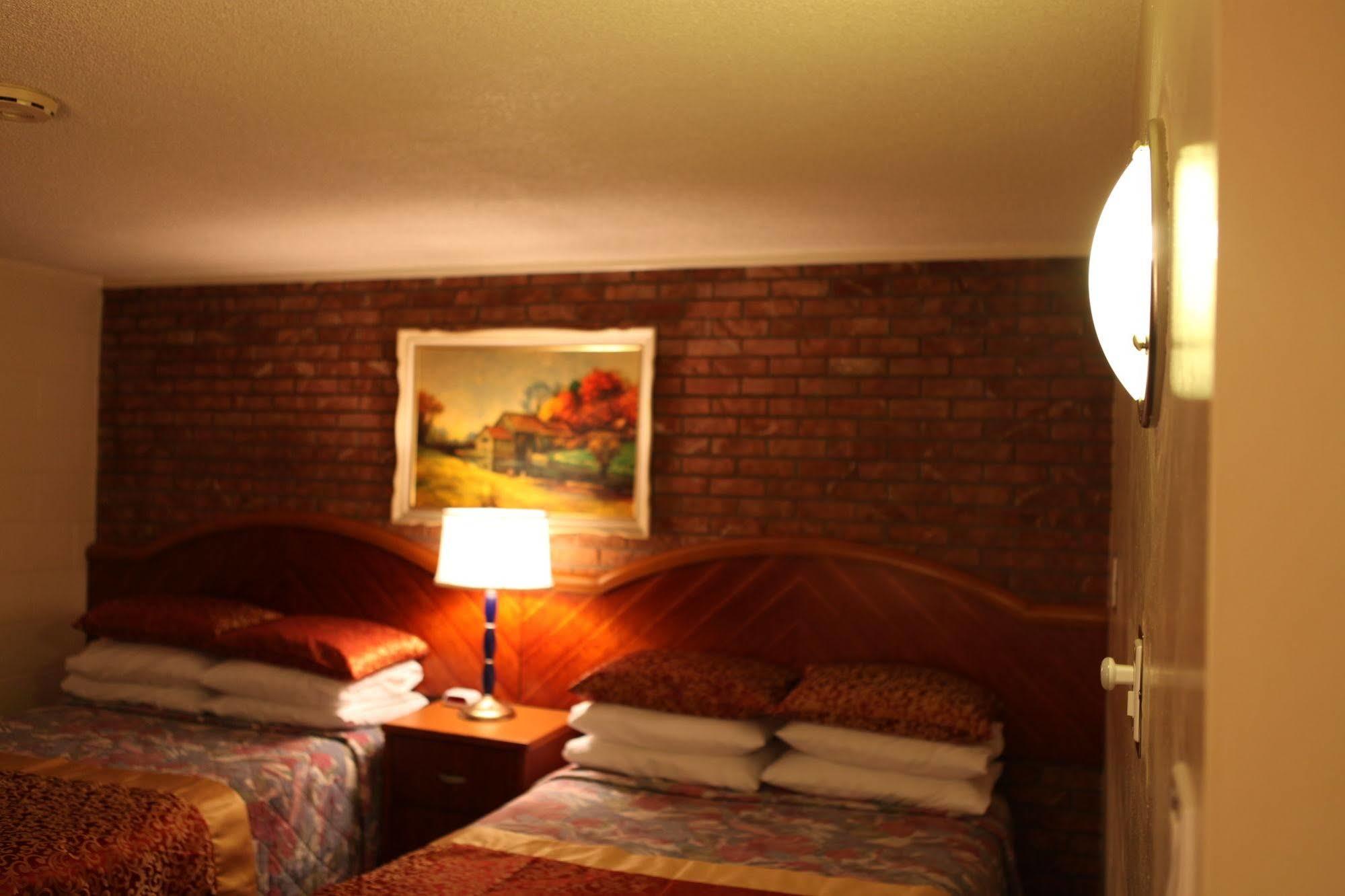Arcadia Hotel Gering Luaran gambar
