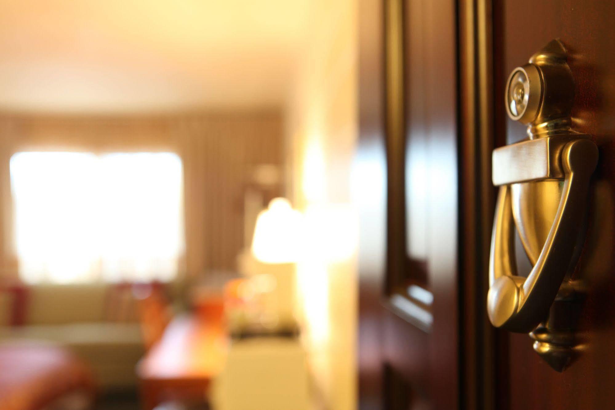 Arcadia Hotel Gering Luaran gambar